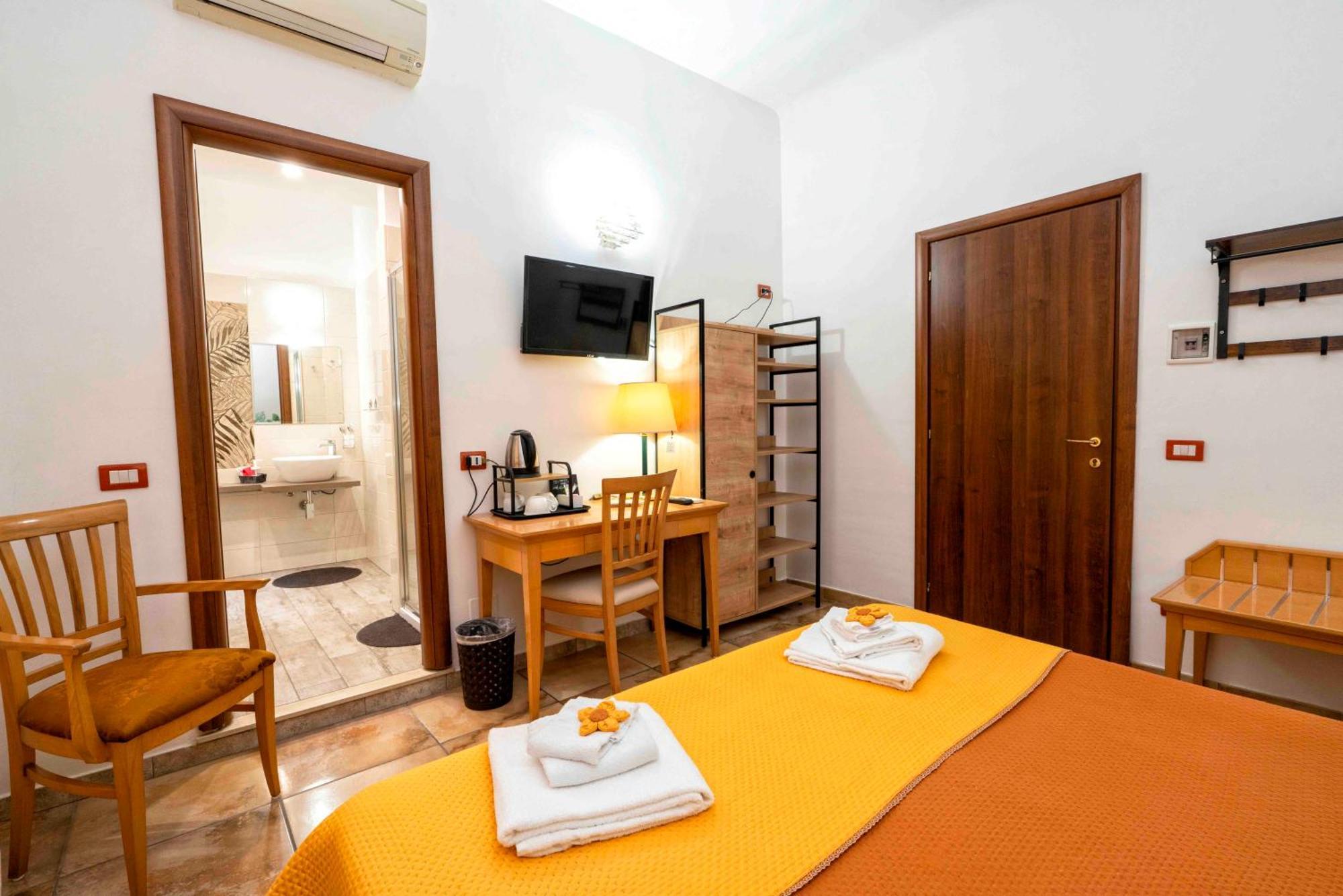 Rodoflor Rooms Castellammare di Stabia Exterior foto